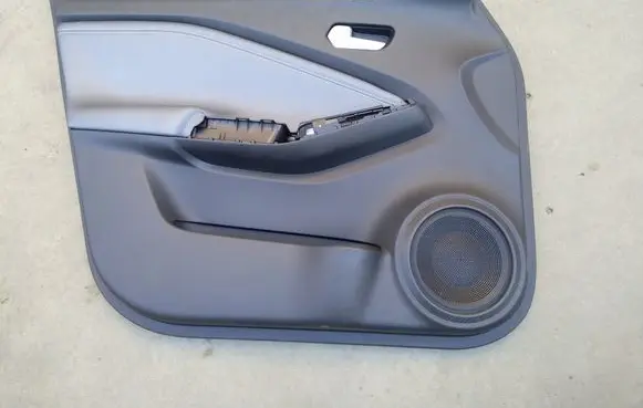 Nissan Juke II F16 Front door card panel trim 809116PA0A