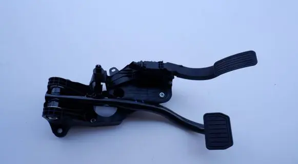 Tesla Model Y Accelerator throttle pedal 6PV01402110 762321156967