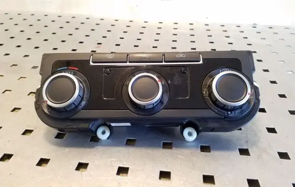Volkswagen Golf Plus Climate control unit 3C8907336AB