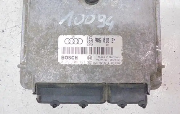 Audi A3 S3 8L Engine control unit/module ECU 06A906018BM