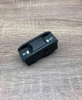 BMW 7 E38 Sunroof switch 8360277