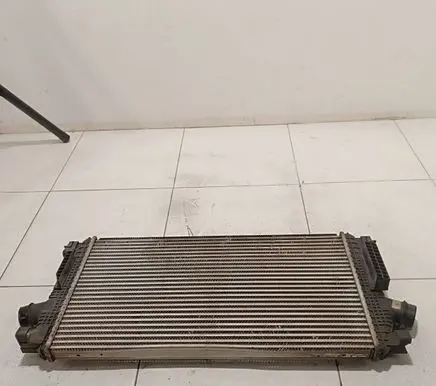 Opel Zafira C Intercooler radiator 13267647 427460812 2715B