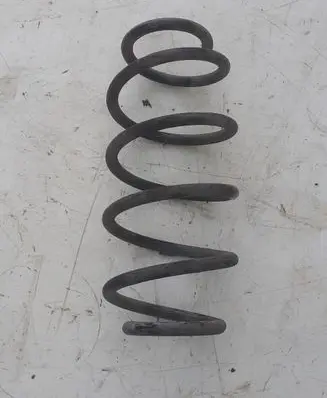 Volkswagen PASSAT B6 Front coil spring 3C0411105