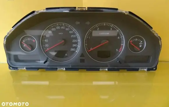 Volvo XC70 Speedometer (instrument cluster) 30746102 8602885 69594700T