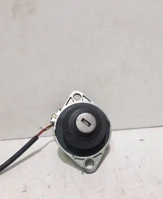 BMW 5 E39 Tailgate exterior lock 83636969