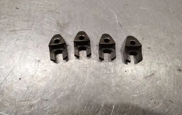 Ford Focus Fuel Injector clamp holder 