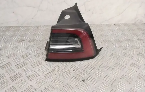 Tesla Model 3 Rear/tail lights 24529202