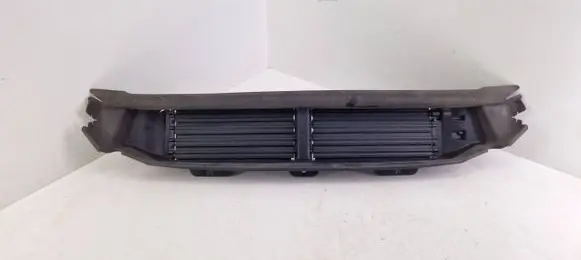 Volvo XC90 Intercooler air channel guide 31353797