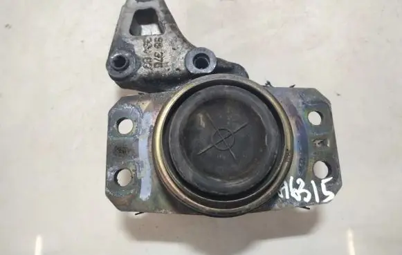 Peugeot 307 Engine mount bracket 9636583986 6936845880