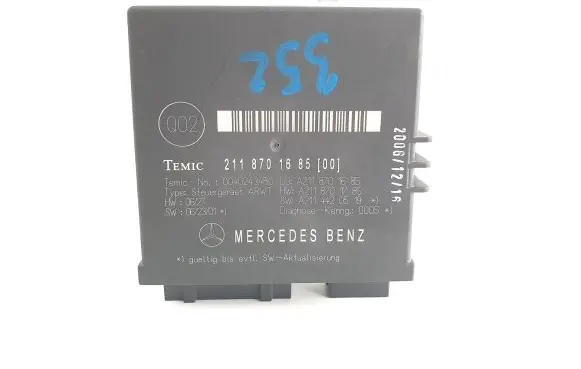 Mercedes-Benz E W211 Tailgate/trunk control unit/module 2118701685 A2118701785 A2114420519