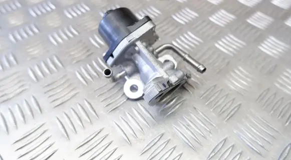 Toyota Yaris Cross EGR valve 2562015350 25620F3010