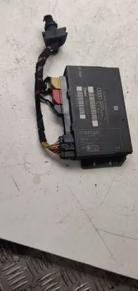 Audi A4 S4 B7 8E 8H Comfort/convenience module 8E0959433CH 02257455 00002731E2