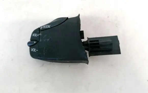 Multifunctional control switch/knob