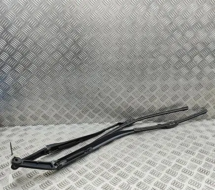 Maserati Levante Windshield/front glass wiper blade 670036682 670036681