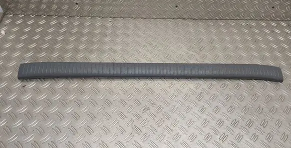 Toyota RAV 4 (XA20) Trunk/boot sill cover protection 5838742020