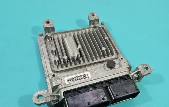 Mercedes-Benz E W212 Engine control unit/module ECU A6519000503 IMPRK1488940
