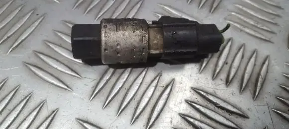 Air conditioning (A/C) pressure sensor