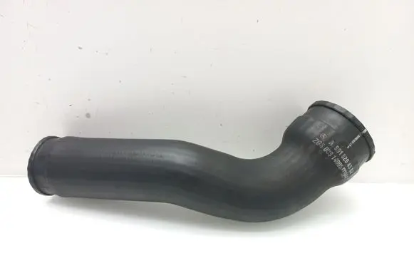 Mercedes-Benz Sprinter W901 W902 W903 W904 Intercooler hose/pipe A9015284382
