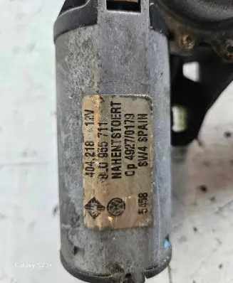 Volkswagen PASSAT B5 Rear window wiper motor 404218 473700