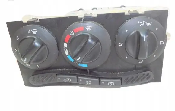 Mercedes-Benz A W168 Climate control unit 1688300485