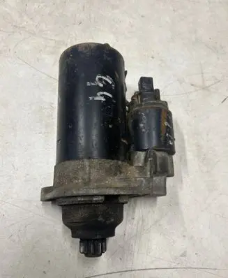 Volkswagen Golf IV Starter motor 0001125007