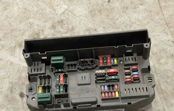 BMW X5 E70 Fuse module 518953039A 914511501 073424591451101