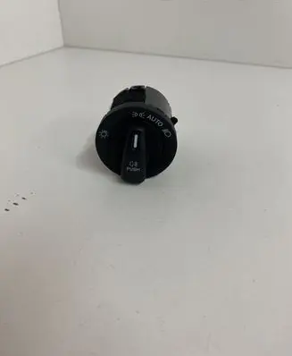 Maserati Ghibli Light switch 6KF32TRMAA