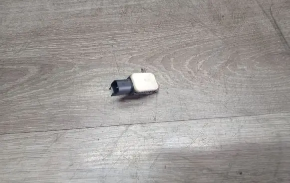Volvo V70 Airbag deployment crash/impact sensor 31264395