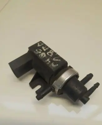 Audi A4 S4 B6 8E 8H Turbo solenoid valve 1j0906627
