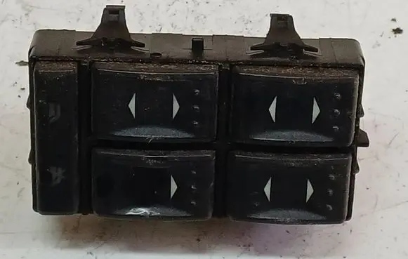 Ford Mondeo Mk III Electric window control switch 03163451