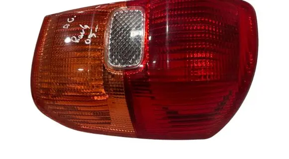 Toyota RAV 4 (XA20) Rear/tail lights