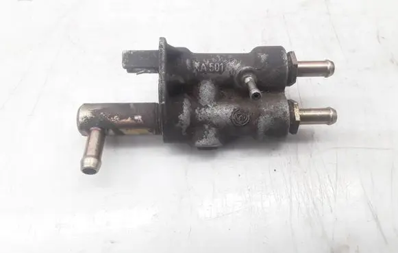 Alfa Romeo 147 Fuel distributor 46480170