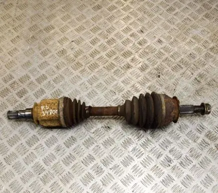 Nissan NP300 Front driveshaft