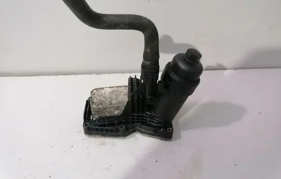 Engine oil radiator