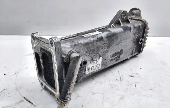 Volvo S80 EGR valve cooler 30757742 70304900