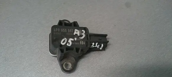 Audi A3 S3 A3 Sportback 8P Airbag deployment crash/impact sensor 8P0955557
