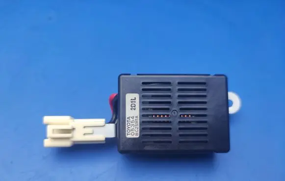 Lexus LS 430 Voltage converter/converter module C25M1A 053542D1L