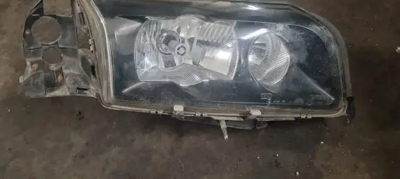 Volvo S80 Headlight/headlamp 30655902