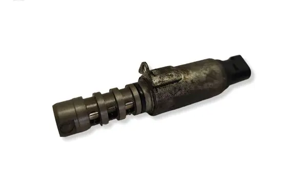 Audi A6 S6 C6 4F Camshaft vanos timing valve 06E109257J