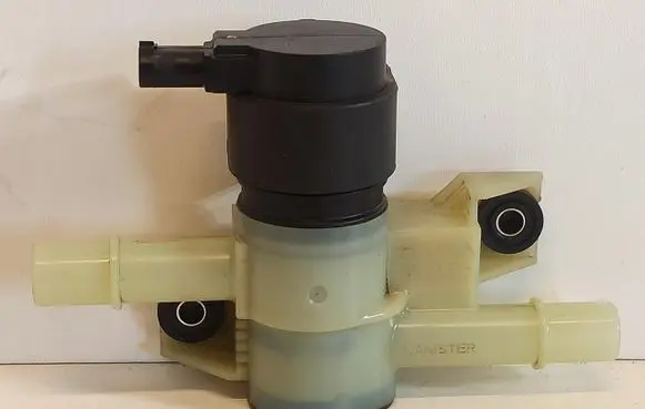 Seat Leon IV Fuel pressure regulator 5QF201549A