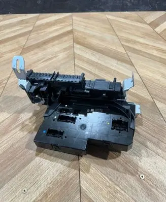 Mercedes-Benz E W212 SAM control unit 2129060505 2129012304 2129028502