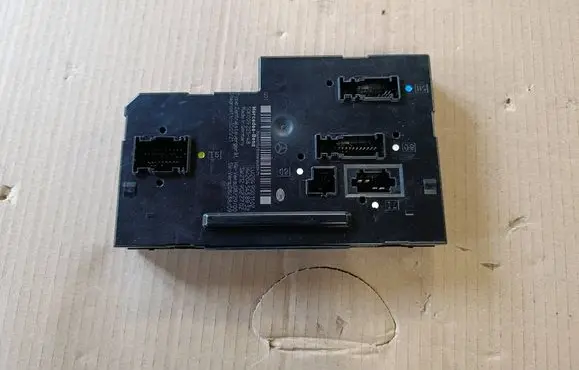 Mercedes-Benz C W204 Comfort/convenience module 2049001102