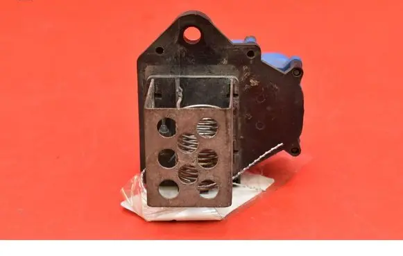 Heater blower motor/fan resistor