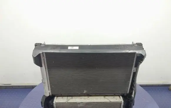 BMW X5 E53 Coolant radiator 8472274