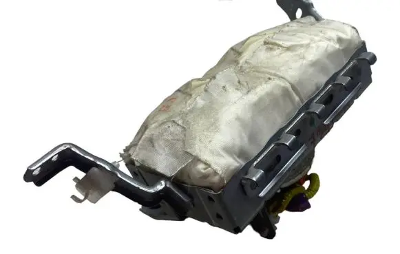 Toyota Land Cruiser (J200) Passenger airbag