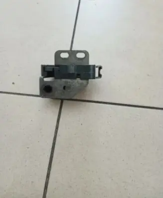 Loading door lock