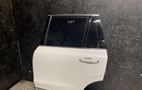 Volvo XC90 Rear door 