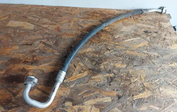 Audi A4 S4 B9 Air conditioning (A/C) pipe/hose 8W0816743BL