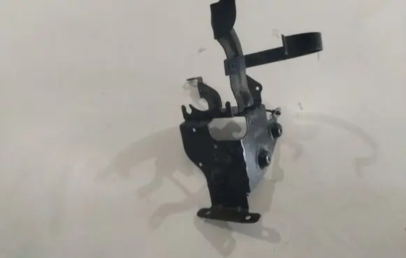 Audi A6 S6 C6 4F ABS pump bracket 4F0614119H