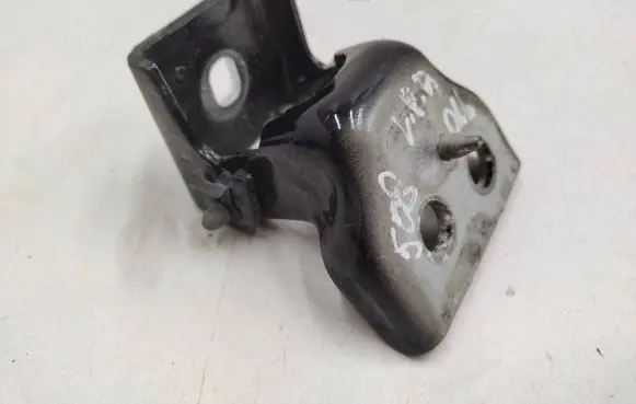 Peugeot 508 RXH Front door lower hinge 